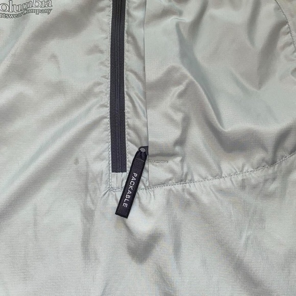 Columbia Gray and Blue windbreaker - Picture 7 of 8